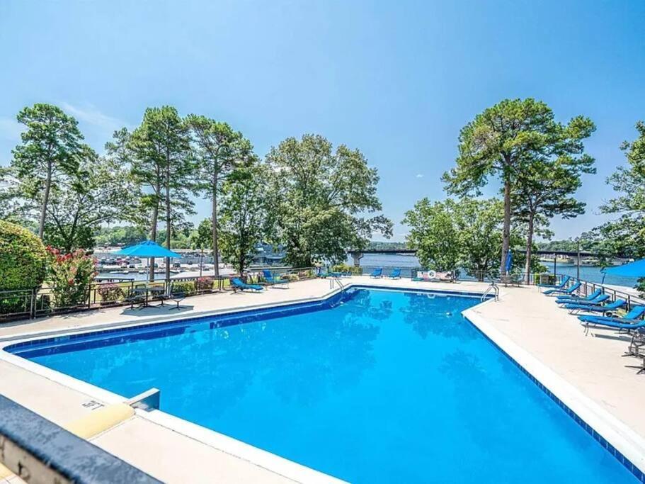 Perfect Couples Retreat - Close To All Amenities Hot Springs Exterior photo