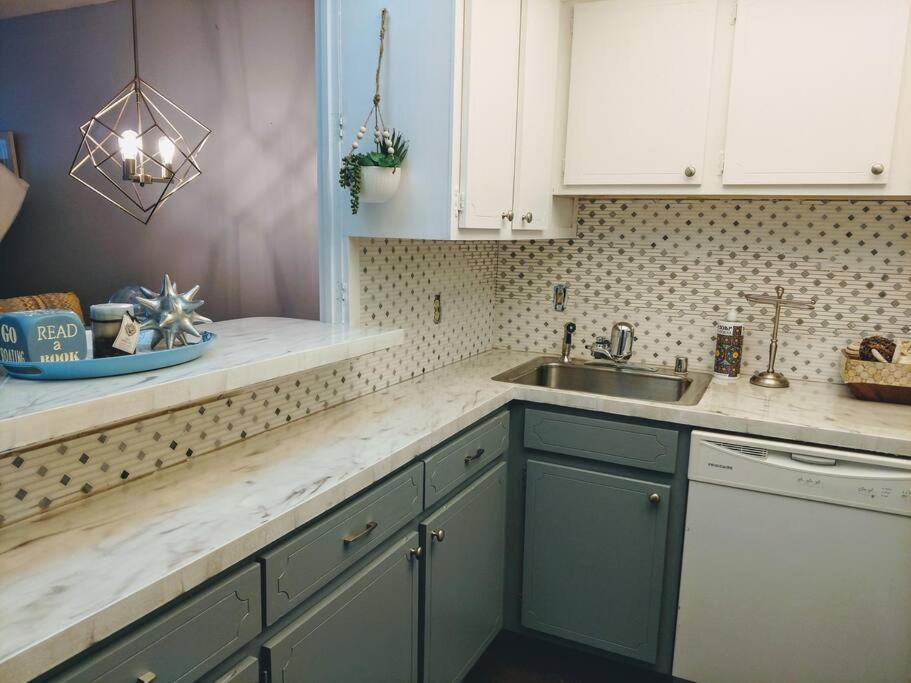 Perfect Couples Retreat - Close To All Amenities Hot Springs Exterior photo